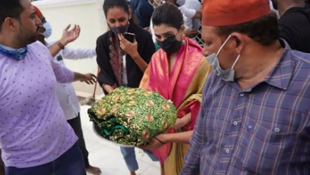 Samantha reached Ameen Peer Dargah after divorce, photos went viral