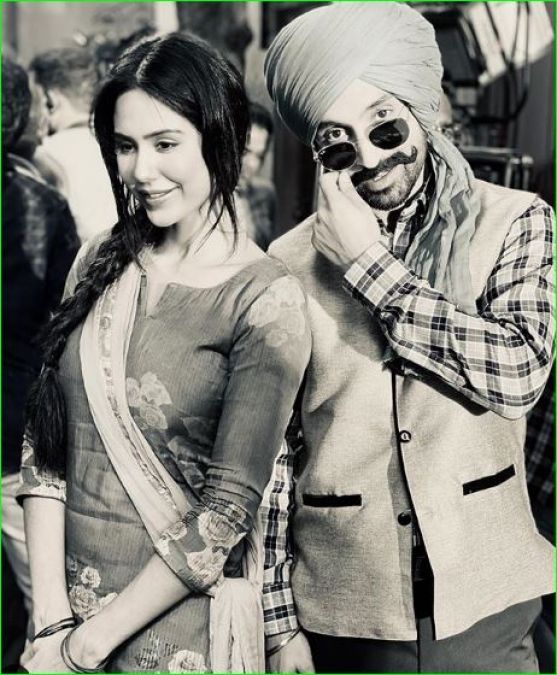 Diljit Dosanjh shared pictures with Sonam Bajwa