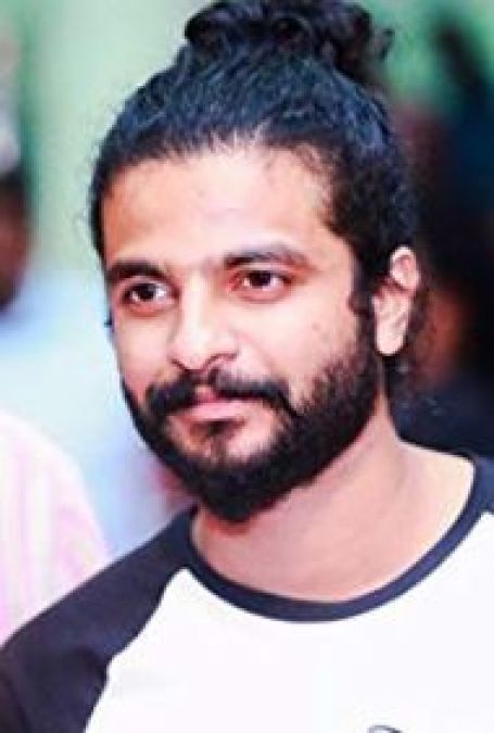 Neeraj Madhav clears all rumors about his absence in Mamangam