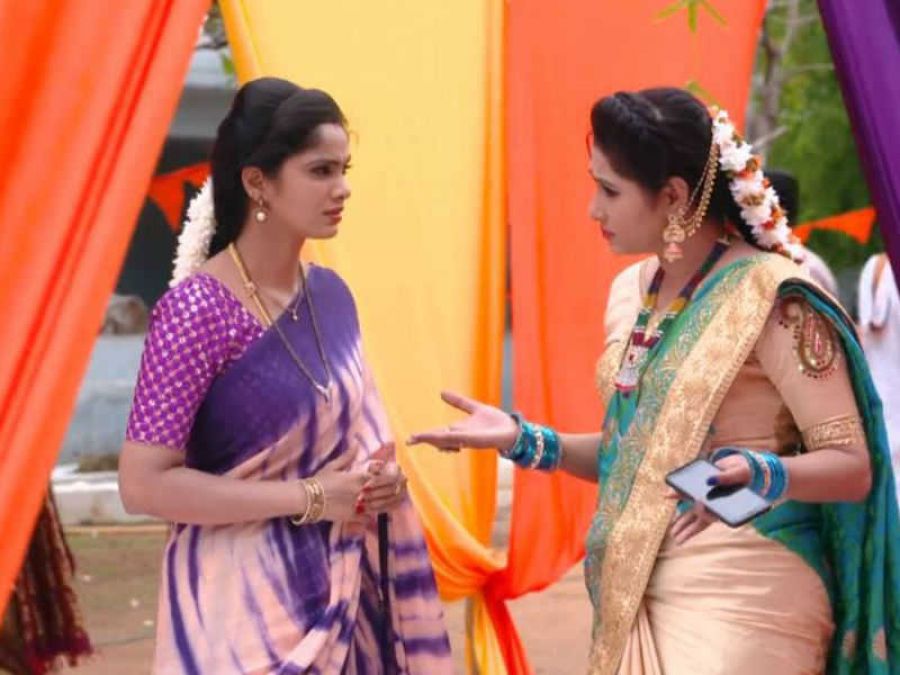 Manjil Virinja Poovu: Enathamma did so for Suja's marriage with Shaji