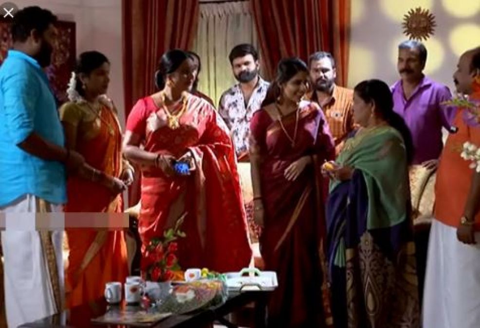 Manjil Virinja Poovu: Enathamma did so for Suja's marriage with Shaji