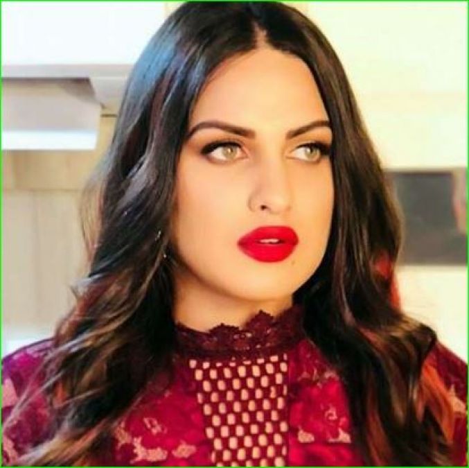 Himanshi Khurana confirms, saying- 'Yes, there is a ghost in Bigg Boss house...'