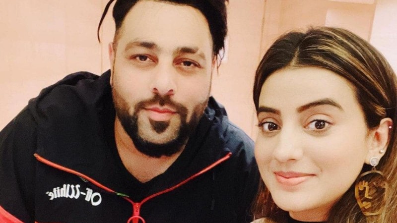 Bhojpuri actress will be seen soon with rapper Badshah, shares photo