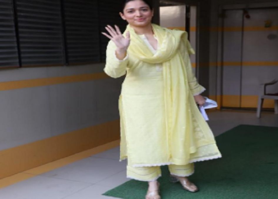 Tamannaah Bhatia spotted outside Madhur Bhandarkar's office