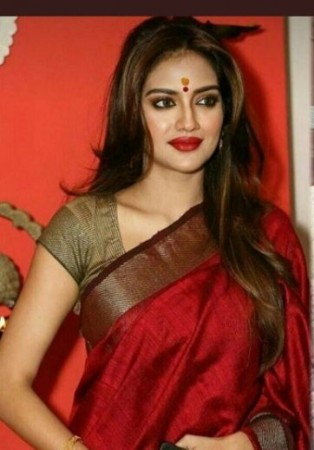 Nusrat Jahan caused havoc in a traditional look, pictures goes viral