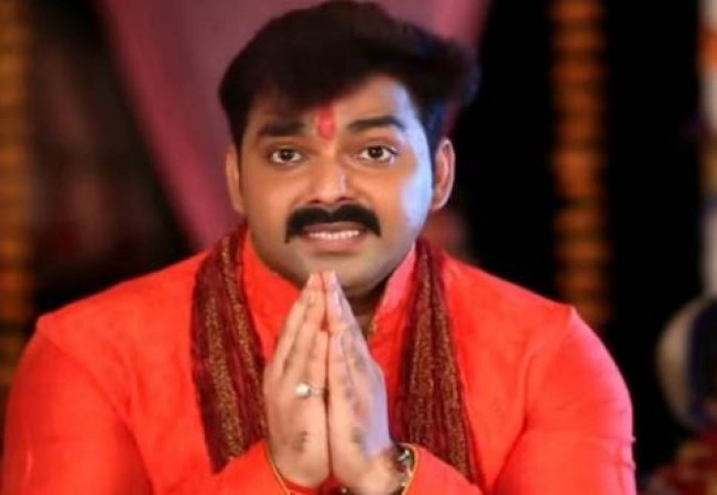 Pawan Singh's Holi song goes viral on the internet, watch video here