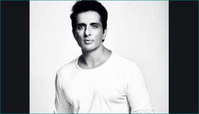 Sonu Sood meets Sharad Pawar amid hearing of notice on illegal constructions