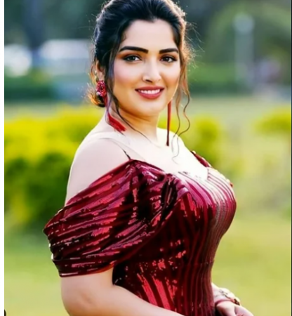Amrapali Dubey said to the fans, 