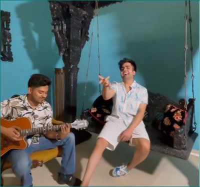 Hardy Sandhu seen singing his song 'Titliyaan', shares video
