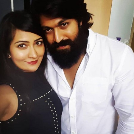 On birthday of KGF star Yash, wife Radhika Pandit congratulated in special way
