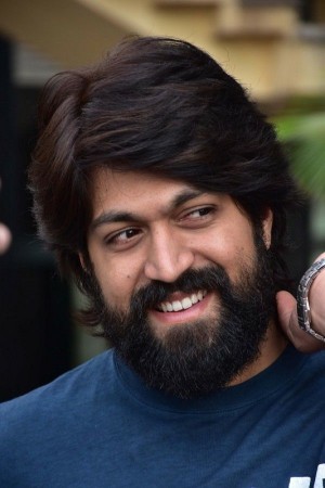 KGF Superstar Yash thanks his fans for wishing him