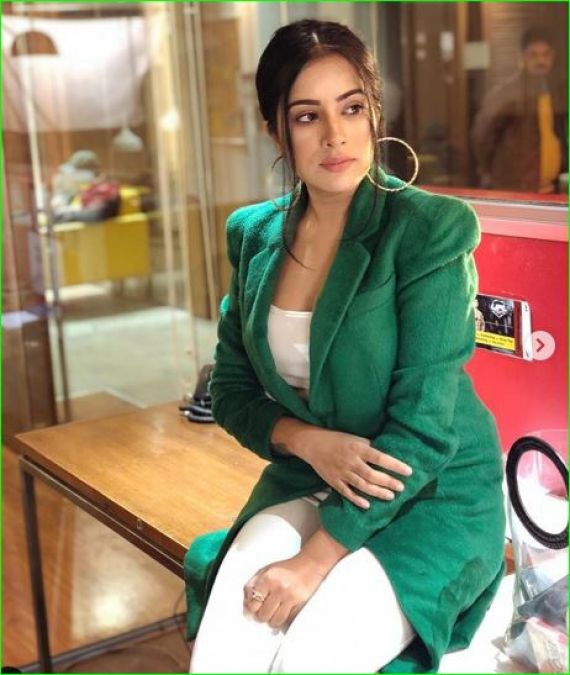 This Punjabi actress shows her sexy avatar
