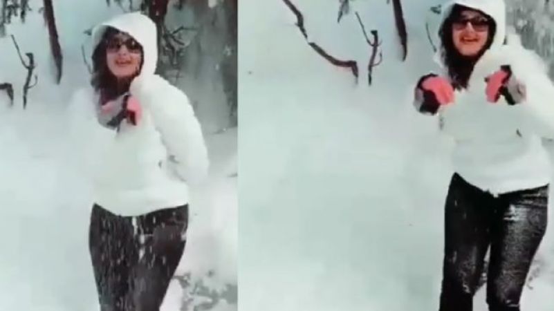 VIDEO : बर्फीली वादियों में अकेली घिरी यह एक्ट्रेस, देखते ही काँप जाएगी आपकी रूह
