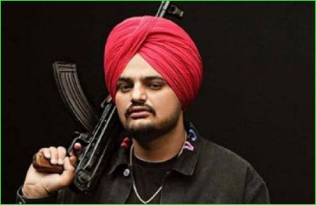 Punjabi singer Sidhu Moose Wala fights with reporters, know the whole matter