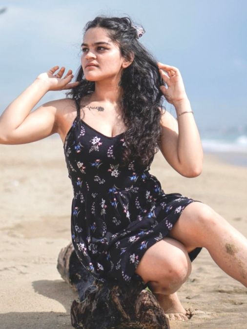 yashika Aannand's younger sister gives her tough competition, See pics