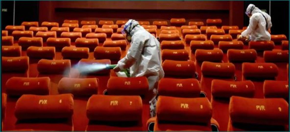 कोरोना महामारी का असर: बंद होने जा रहे हैं 150 सिंगल स्क्रीन थिएटर्स