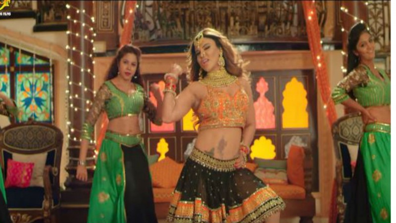 Rakhi Sawant's Bhojpuri song sets internet on fire, fans shocked to see video