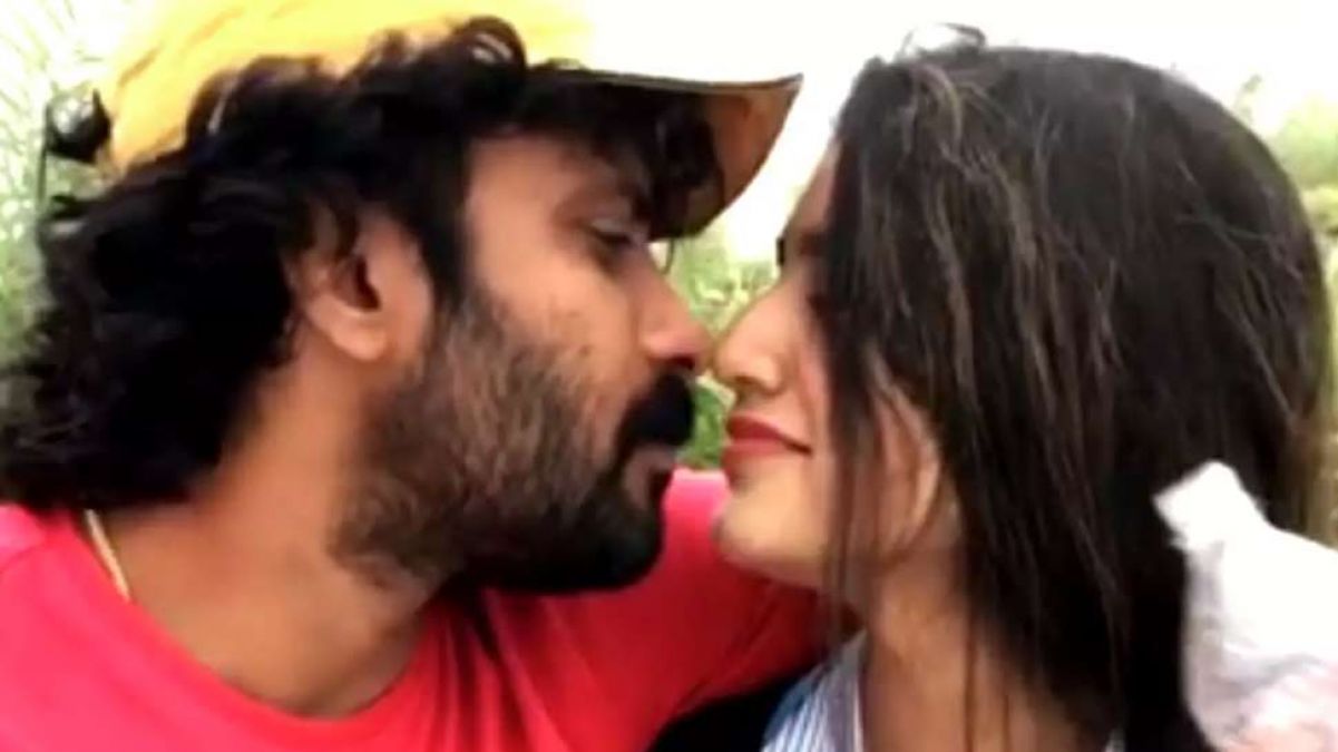 Viral Video: Wink Girl gets ready to kiss Sinu Siddharth