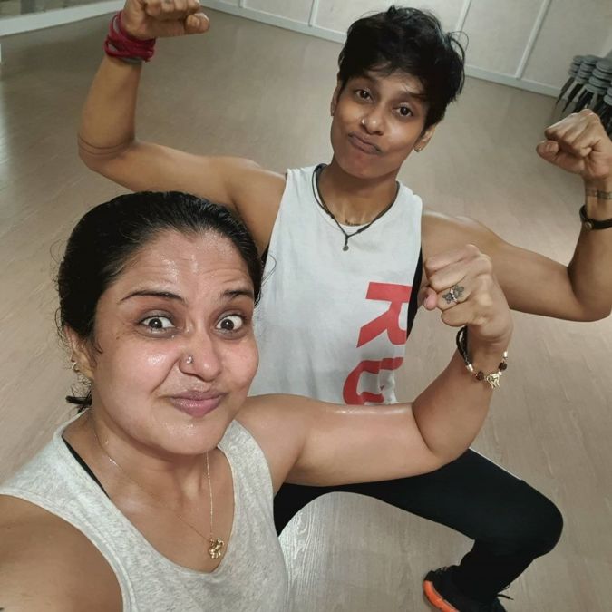 Pictures of actress Pragati's workout goes viral