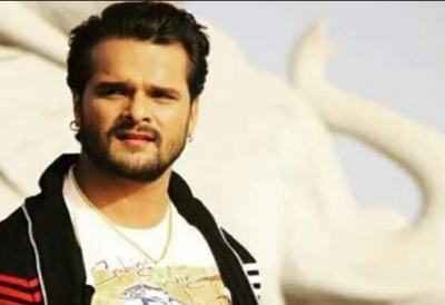 Bhojpuri star 'Khesari Lal's programme was attacked with brick-stone, police reached in large number!