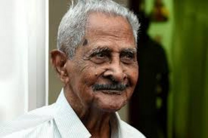Veteran singer Pappukutty Bhagwathar passes away