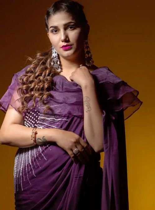 Sapna seen in glamorous look in purple sari, fans said...
