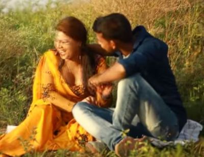 VIDEO : खेत में बैठकर इन भोजपुरी कलाकारों ने किया यह काम, देखते ही...