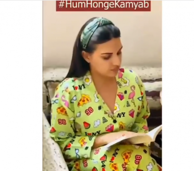 Himanshi Khurana is boosting fans morale through video