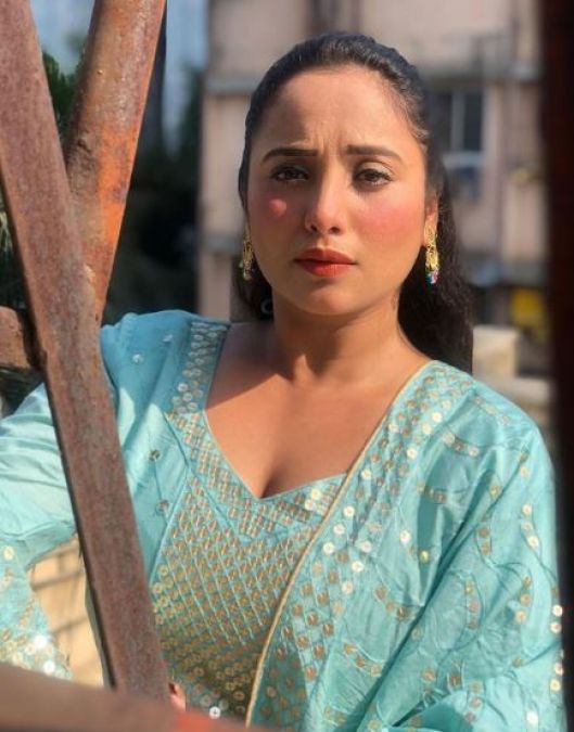 Rani Chatterjee's question on corona asking, 