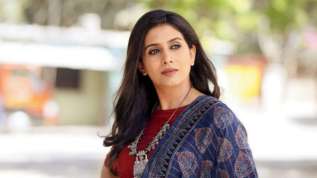 Starting from a beauty contest to a successful actor, Sonalee Kulkarni made her debut in the Marathi film