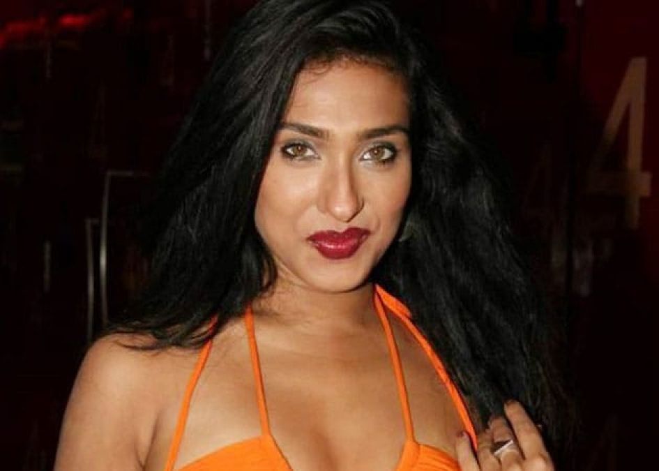 Rituparna was so scared because of a scene in the film that...