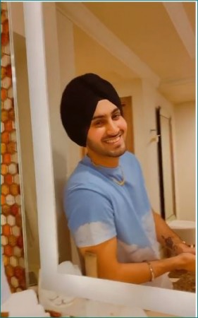 Rohanpreet Singh dances on the song 'Ex Calling', Neha's comment is worth reading