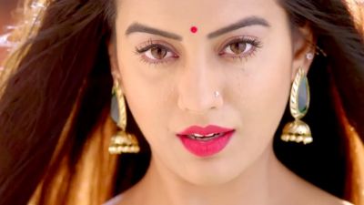 Bhojpuri song 'Dilwa Me Dhans Gaylu' goes viral on YouTube, watch it here