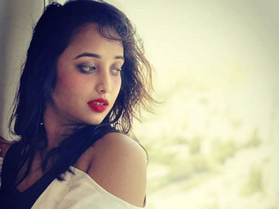 Rani Chatterjee gave a taunting reply to the trollers, saying- 'Pawan Singh  is not God...'
