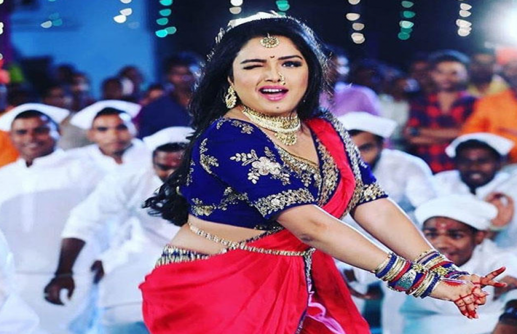 Amrapali Dubey is seen in bold avatar in this song, video goes viral