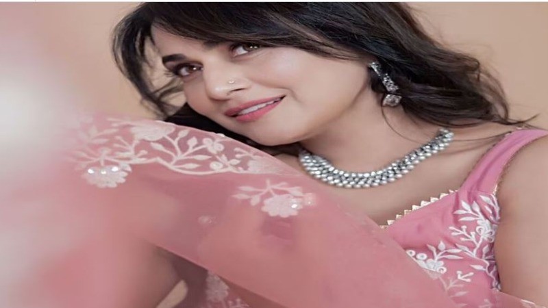 Know about actress Pakhi Hegde who has worked with Bollywood actors