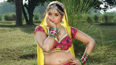 This song of Bhojpuri actress Rani Chatterjee takes internet to storm, watch video here
