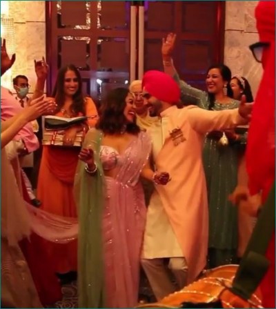 Video of Neha and Rohanpreet's Roka ceremony goes viral, Watch here