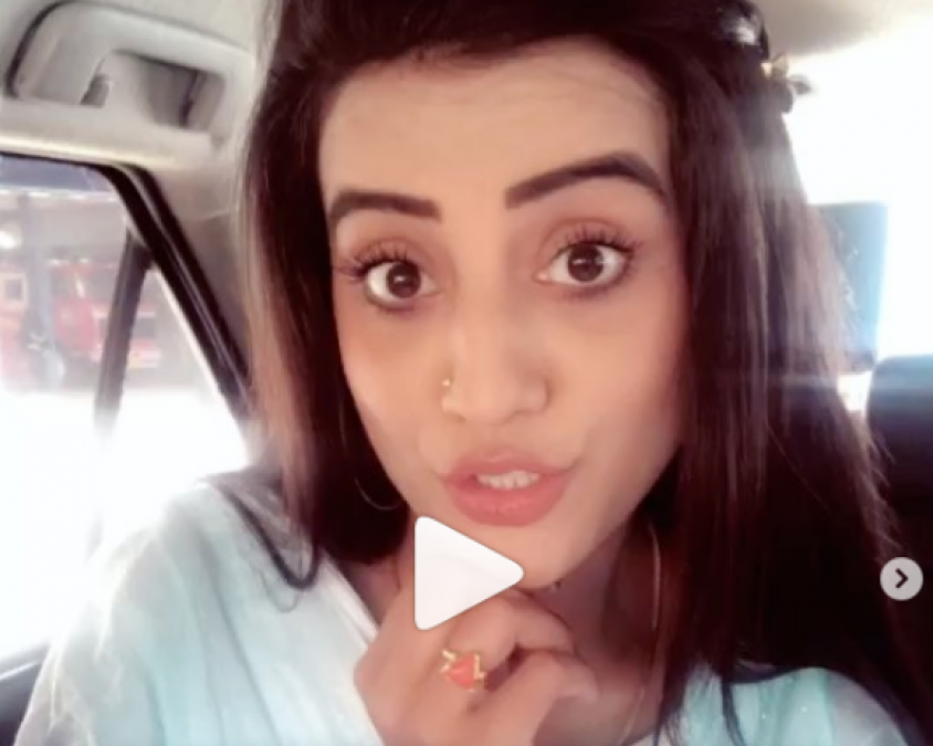 Akshara Singh's Tik-Tok video goes viral, check it out here