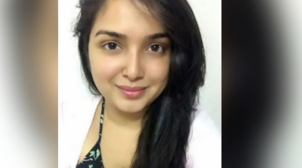 Your favorite Bhojpuri stars look beautiful without makeup, see their unseen photos!