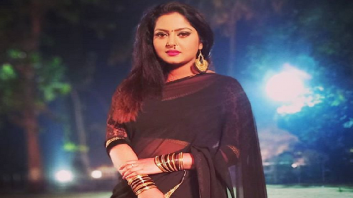 Anjana Singh's bold song with Khesari Lal Yadav went viral, watch video here