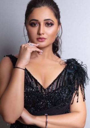 Fans of Sidnaz made lewd comments, Rashmi Desai did this