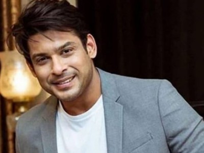 Sidharth Shukla prays for a COVID 19 positive fan from Pakistan