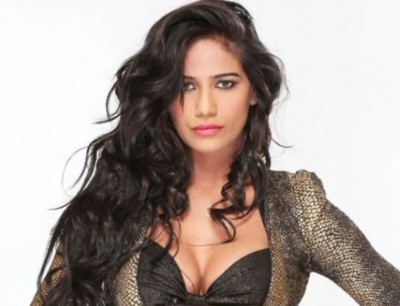 Poonam Pandey once again became a topic of discussion, know why?