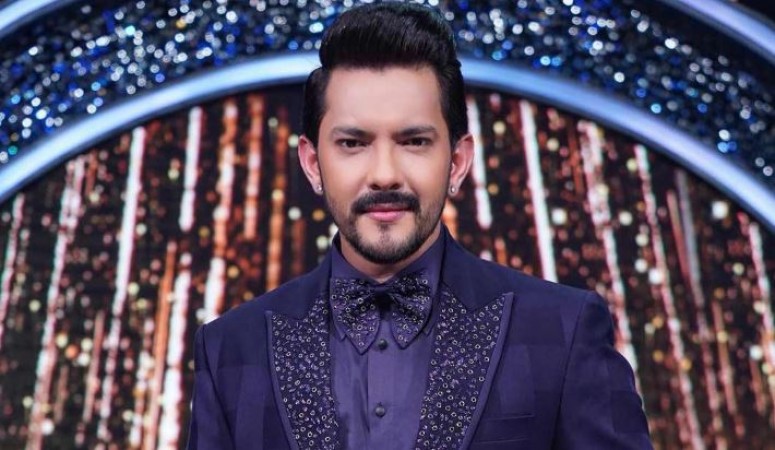 After Priyanka, Aditya Narayan's pain, says - 'Whenever I listen to this song, it hurts'