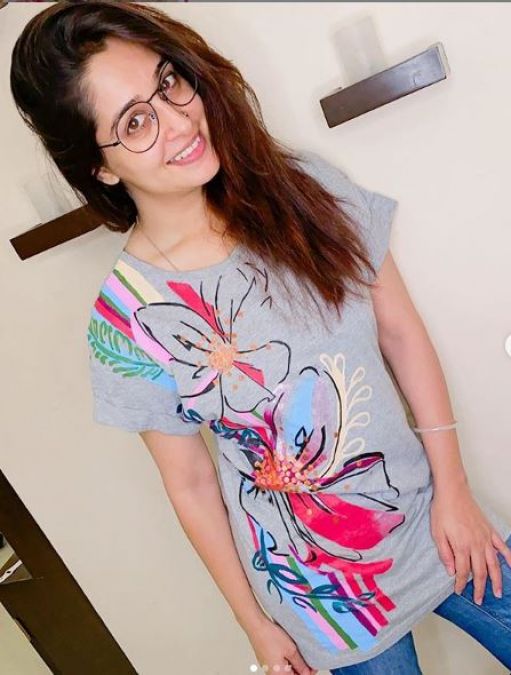 Deepika Kakkar wore her own painted t-shirt, fans praised