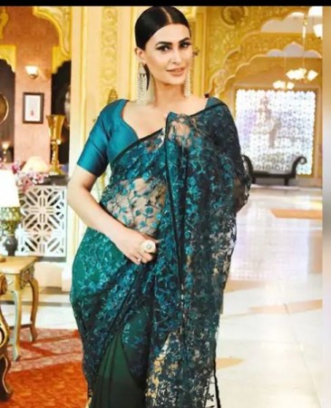 Pavitra Punia looks stunning in traditional look
