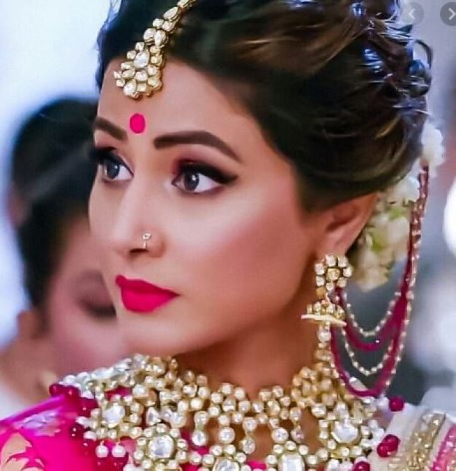 Fan wants to file case against Hina khan, will be surprised to know reason