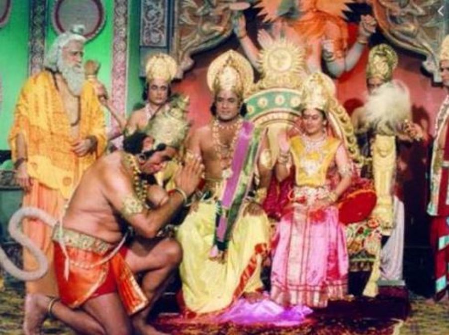 Ram leaves for Ayodhya in 'Pushpak Viman'