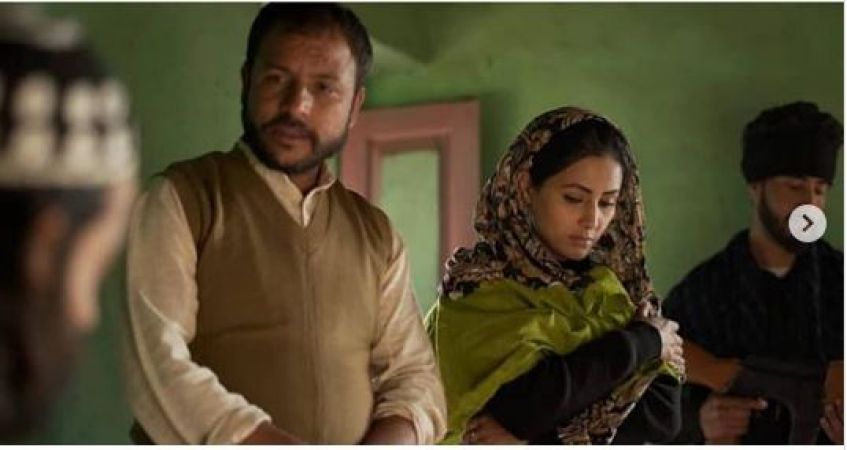 हिना खान ने शेयर किए अपनी पहली फिल्म  के लुक्स
